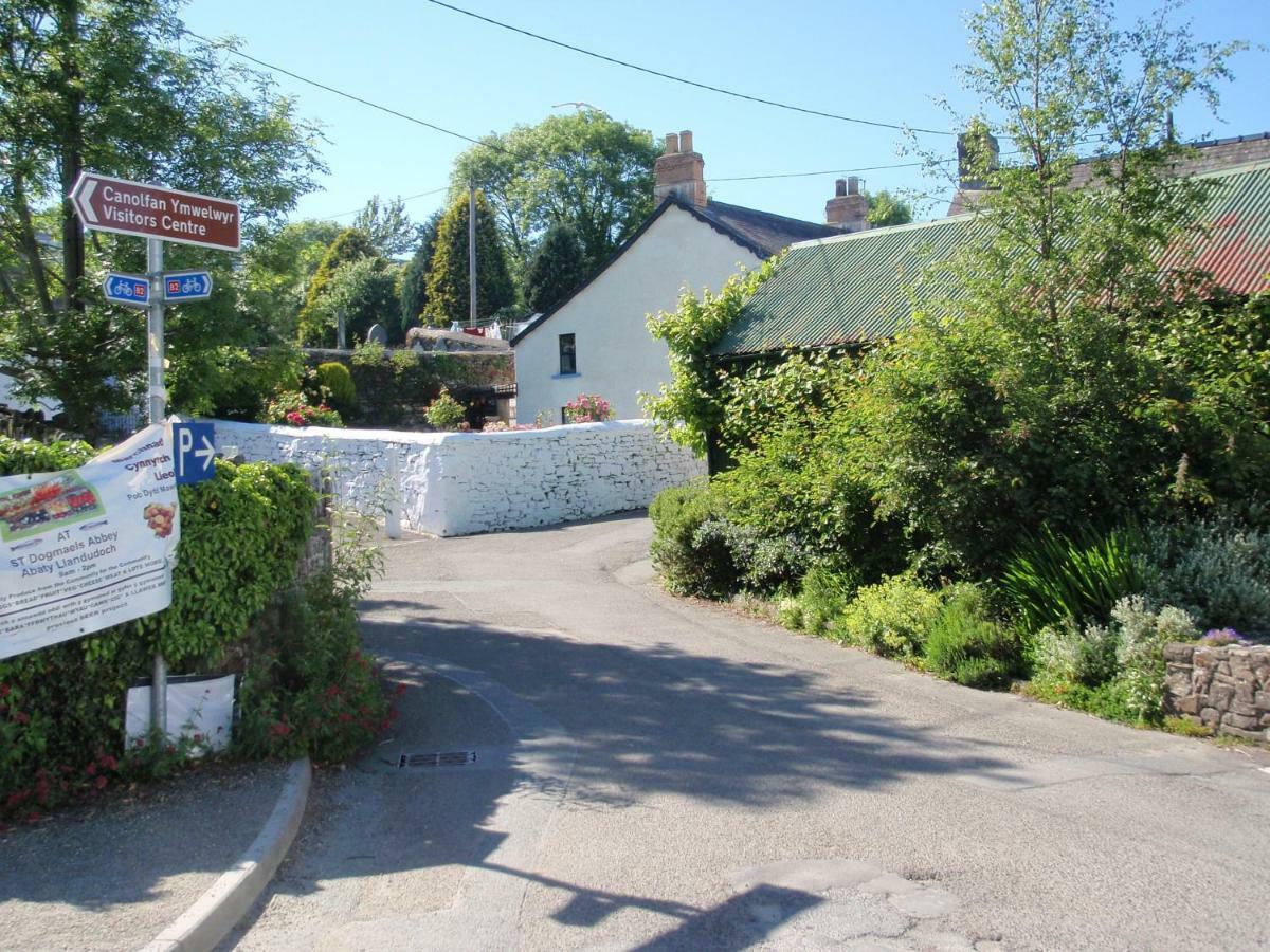 Cardigan Bay Holiday Park ภายนอก รูปภาพ