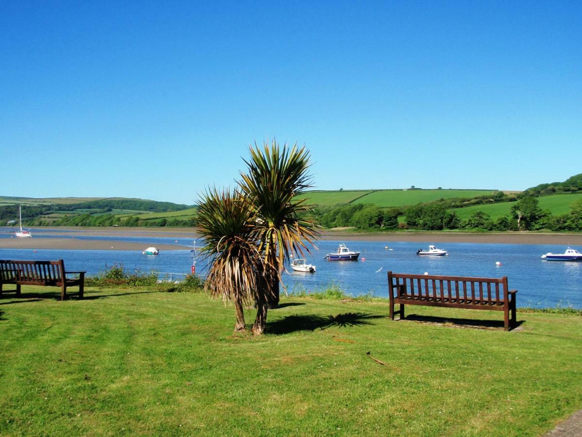 Cardigan Bay Holiday Park ภายนอก รูปภาพ