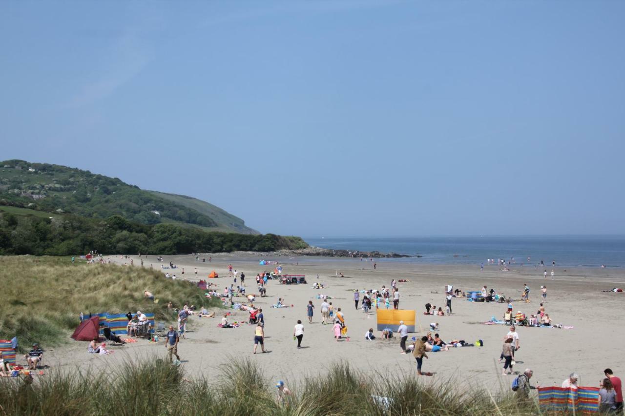 Cardigan Bay Holiday Park ภายนอก รูปภาพ