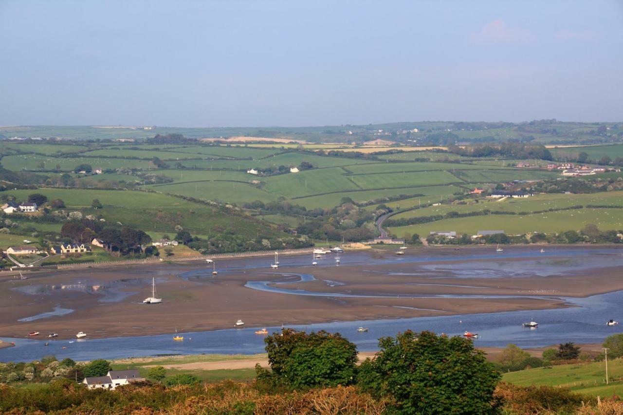 Cardigan Bay Holiday Park ภายนอก รูปภาพ